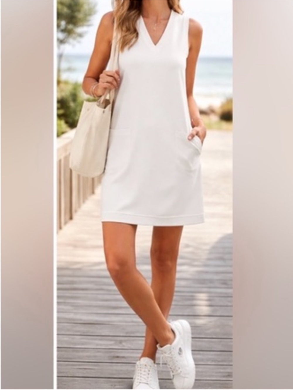 SPANX Air Essentials V-Neck Mini L - Picture 2 of 7